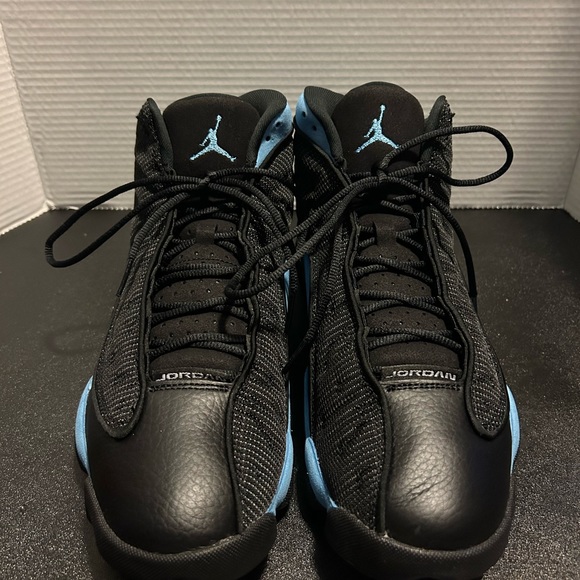 Air Jordan 13 Retro 'Black University Blue' - Picture 2 of 8